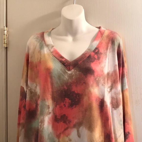 (2X) Plus Size Rainbow Tie Dye Sweater - Picture 3 of 5